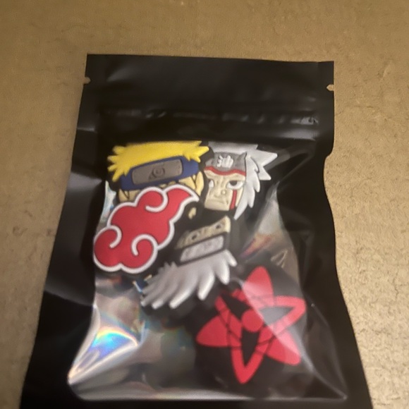 🐊3 sets $15 or $8 pack Naruto charms - Picture 2 of 2
